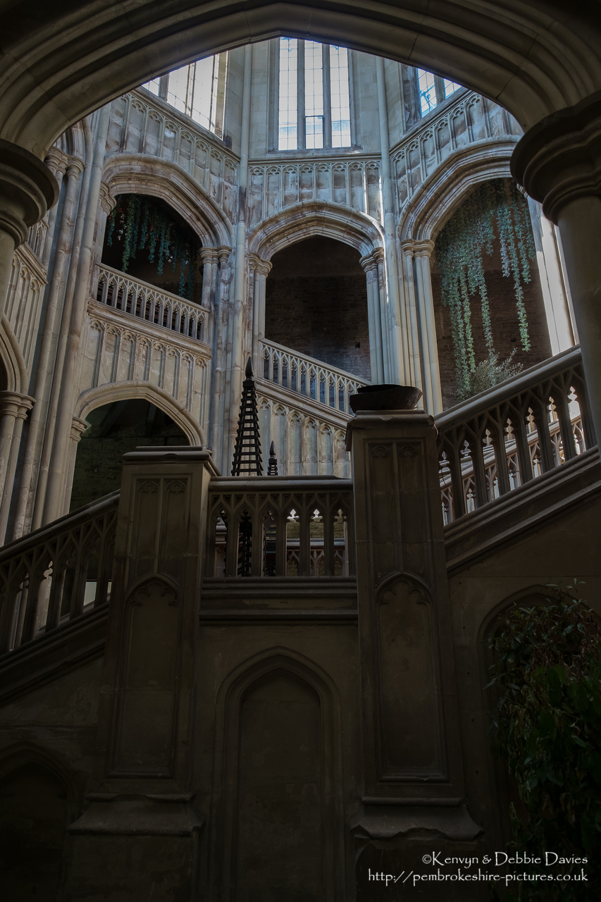 Built between 1830 and 1840, Margam Castle is actually a country house built in the Tudor Gothic style. It is currently used for location filming of Dr. Who and Da Vinci's Demons.